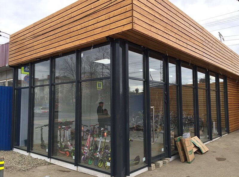 фасад торгового объекта